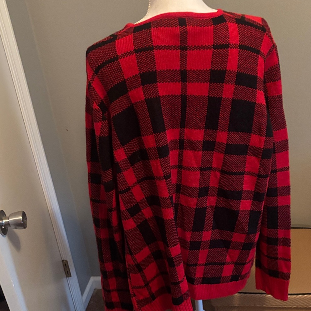 Red and Black Plaid Cardigan - Picture 3 of 6